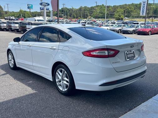 Oxford White 2016 Ford Fusion SE