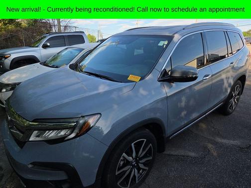 2022 Honda Pilot Touring 8-Passenger