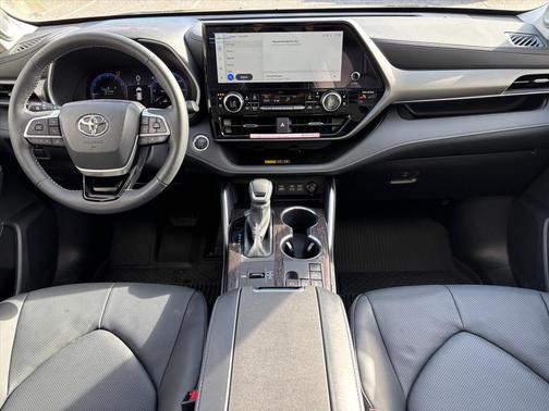 2025 Toyota Highlander Limited