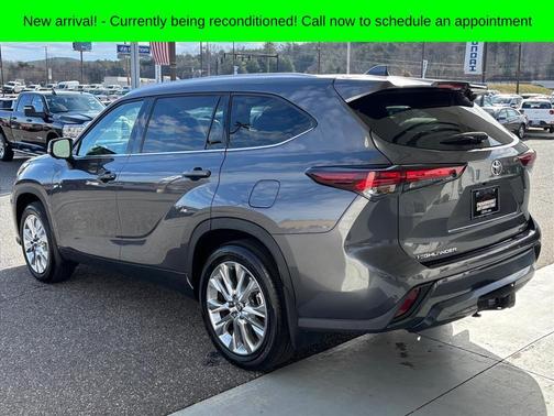 2025 Toyota Highlander Limited