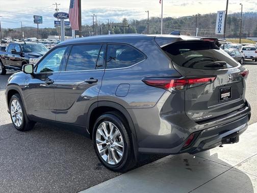 2025 Toyota Highlander Limited