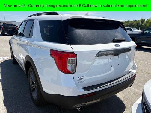 White Metallic 2024 Ford Explorer XLT
