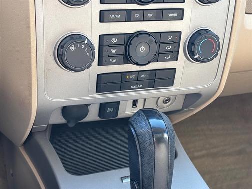 GOLD LEAF METALLIC 2011 Ford Escape XLT