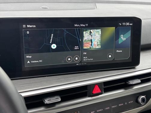 Green 2025 Kia Sorento EX