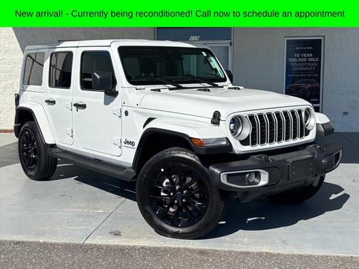 Bright White Clearcoat 2025 Jeep Wrangler 4xe Sahara