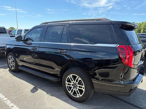 Black Metallic 2025 Ford Expedition Active
