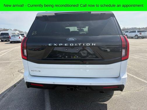 2025 Ford Expedition Active