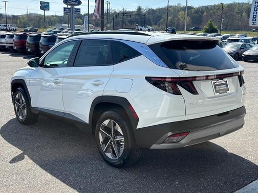 White Pearl 2026 Hyundai TUCSON Hybrid SEL Convenience