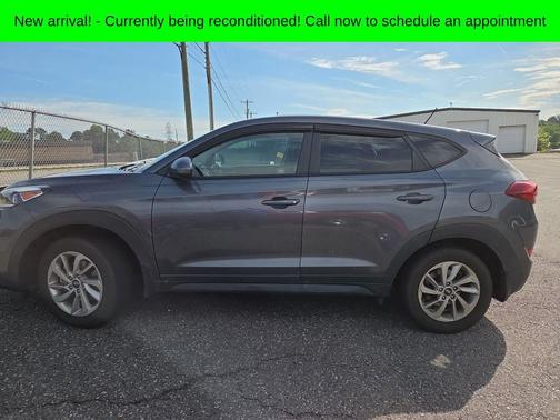 Coliseum Gray 2017 Hyundai TUCSON SE