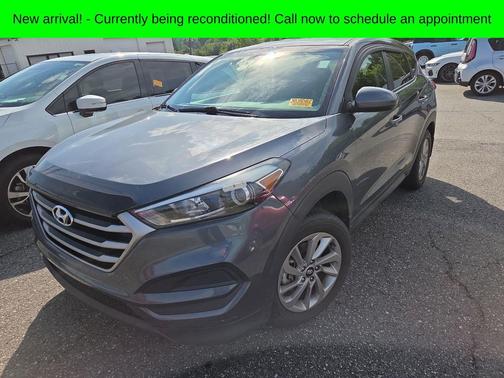 Coliseum Gray 2017 Hyundai TUCSON SE