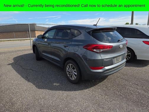Coliseum Gray 2017 Hyundai TUCSON SE