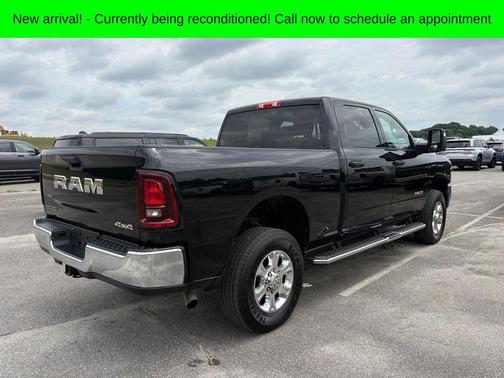Diamond Black 2026 RAM 2500 Big Horn Crew Cab 4x4 6'4' Box