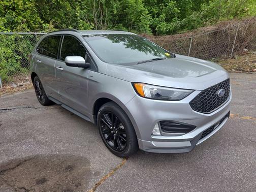 Silver Metallic 2021 Ford Edge ST Line