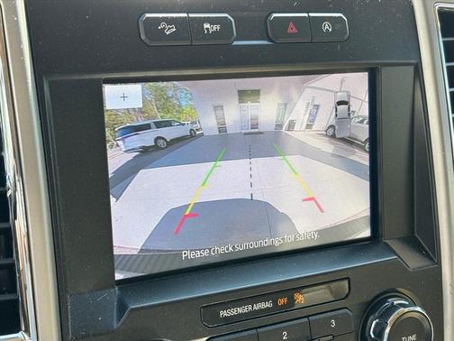 OXFORD WHITE 2019 Ford F-150 Lariat