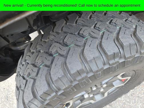 Bright White Clearcoat 2020 Jeep Gladiator Overland