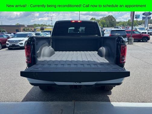 Diamond Black 2026 RAM 2500 Big Horn Crew Cab 4x4 6'4' Box