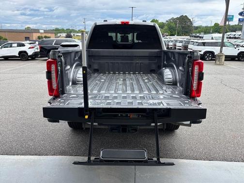 Gray Metallic 2023 Ford F-350 Lariat
