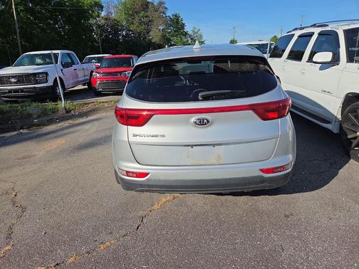 Sparkling Silver 2019 Kia Sportage LX