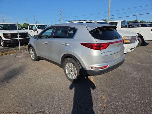 Sparkling Silver 2019 Kia Sportage LX