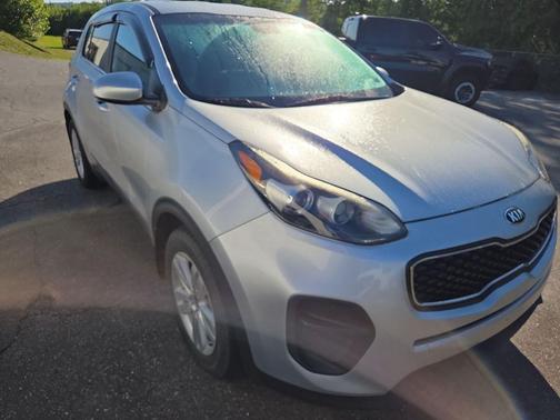 Sparkling Silver 2019 Kia Sportage LX