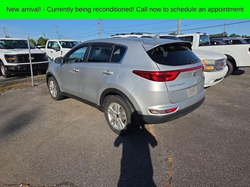 Sparkling Silver 2019 Kia Sportage LX