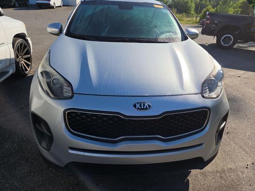 Sparkling Silver 2019 Kia Sportage LX