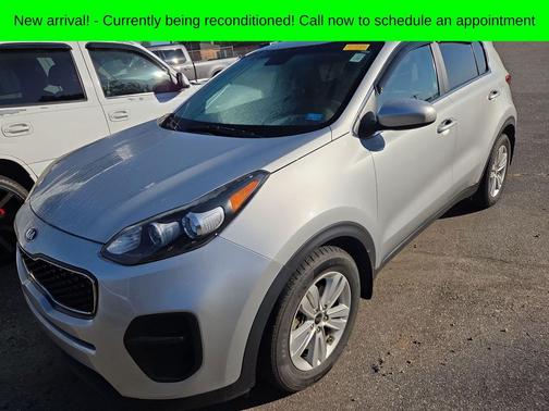 Sparkling Silver 2019 Kia Sportage LX
