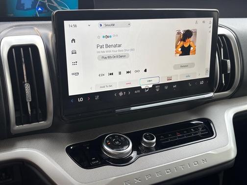 Oxford White 2025 Ford Expedition Active