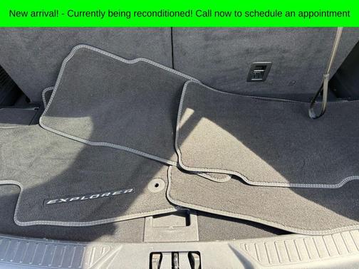 CARBONIZED GRAY METALLIC 2024 Ford Explorer XLT