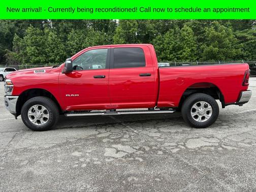 Flame Red Clearcoat 2026 RAM 2500 Big Horn Crew Cab 4x4 6'4' Box