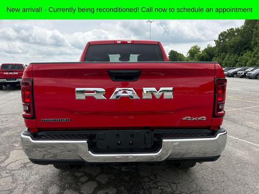 Flame Red Clearcoat 2026 RAM 2500 Big Horn Crew Cab 4x4 6'4' Box