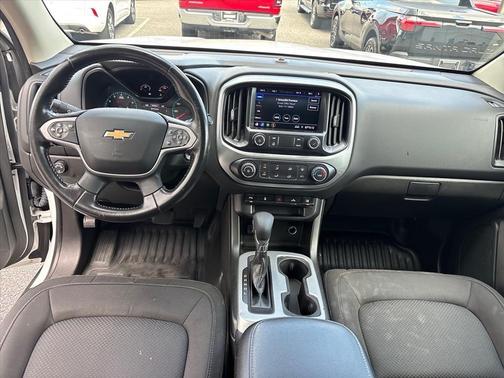 Summit White 2022 Chevrolet Colorado LT
