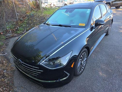 Onyx Black 2023 Hyundai SONATA Hybrid Limited
