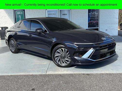 2024 Hyundai SONATA Hybrid SE
