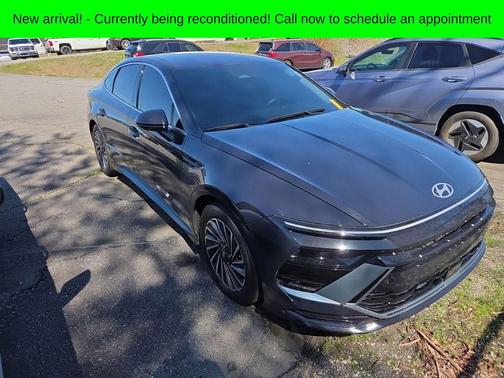 2024 Hyundai SONATA Hybrid SE
