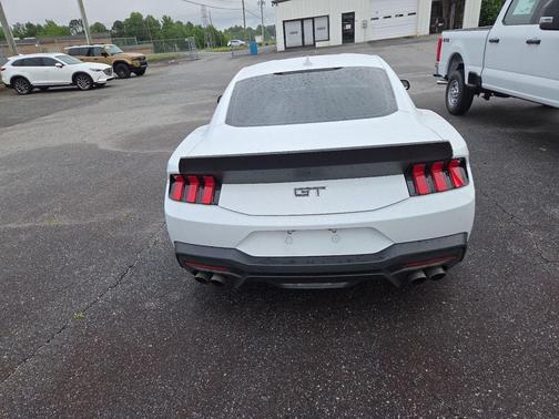 Oxford White 2025 Ford Mustang GT