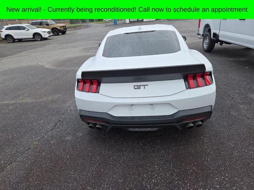 Oxford White 2025 Ford Mustang GT