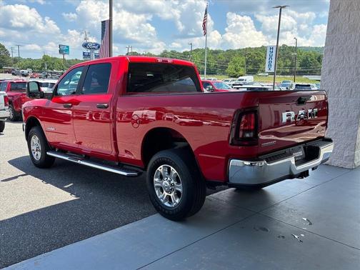 Flame Red Clearcoat 2026 RAM 2500 Big Horn Crew Cab 4x4 6'4' Box
