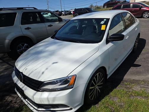 2016 Volkswagen Jetta 1.8T Sport