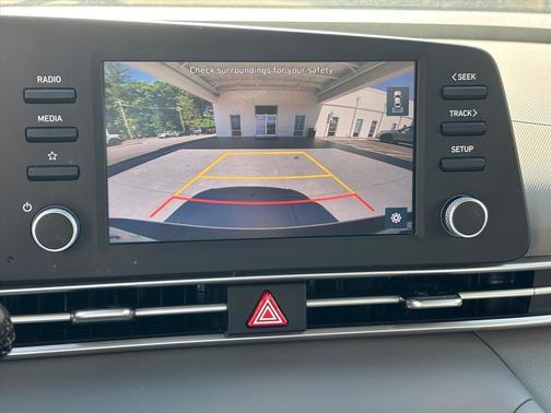 Gray 2023 Hyundai ELANTRA SE