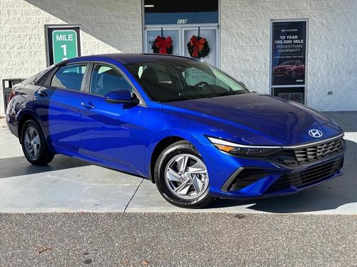 2026 Hyundai ELANTRA SE