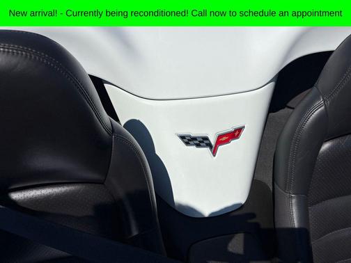 Arctic White 2006 Chevrolet Corvette Base