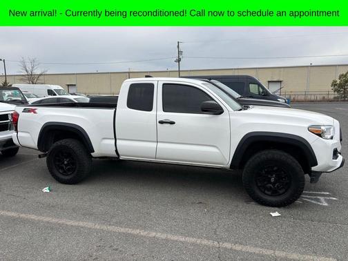 2022 Toyota Tacoma SR