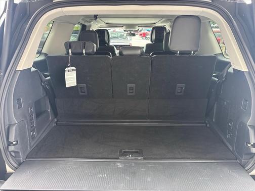 Oxford White 2026 Ford Expedition Platinum
