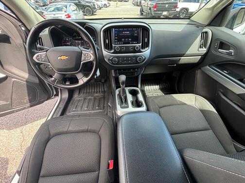 Summit White 2022 Chevrolet Colorado LT