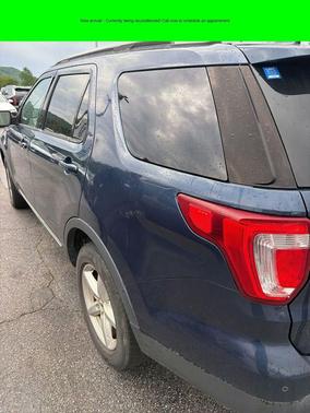 Blue 2017 Ford Explorer XLT