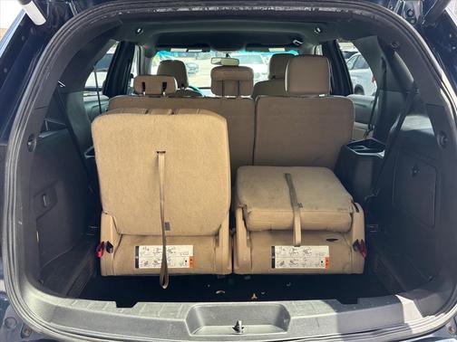 Blue 2017 Ford Explorer XLT
