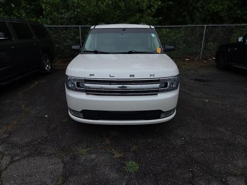 White Platinum Clearcoat Metallic 2018 Ford Flex SEL