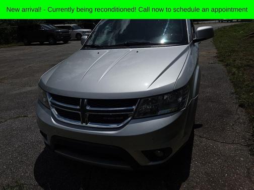 Bright Silver Metallic 2011 Dodge Journey Crew