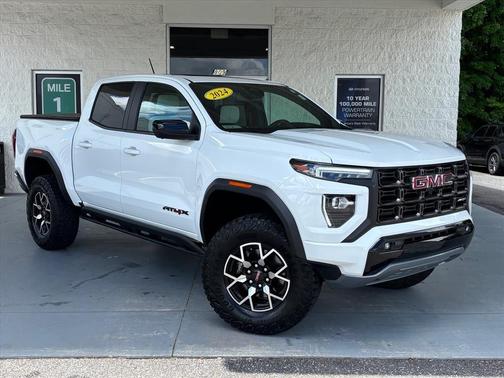 Summit White 2024 GMC Canyon AT4X